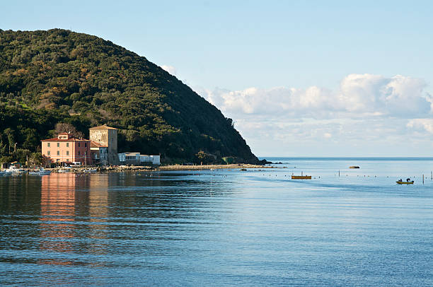 Il piccolo porto di Baratti, frazione di Piombino